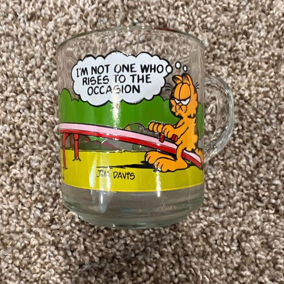 McDonalds Mickey and Garfield glasses - Picture 5 of 9